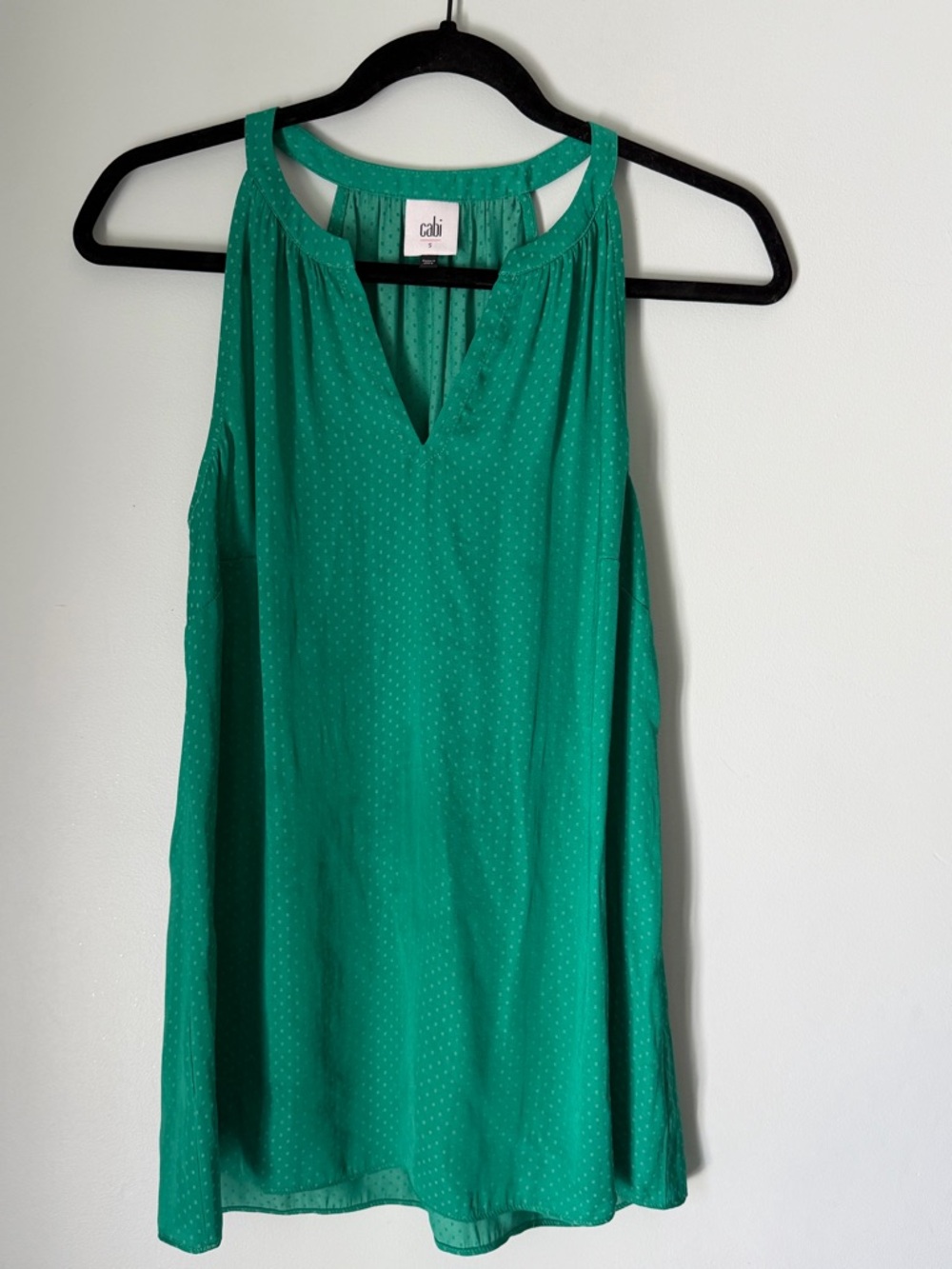 CAbi Green Sleeveless Blouse Textured Dot Split Neck Top Size Small
